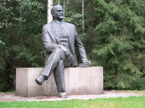 Lenin statue in a rare sitting posture